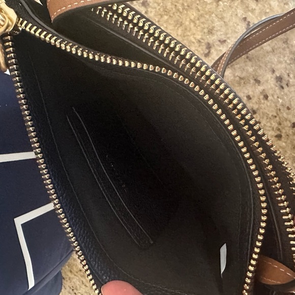 New Tory Burch PERRY BOMBÉ DOUBLE-ZIP CROSSBODY black - Picture 4 of 6